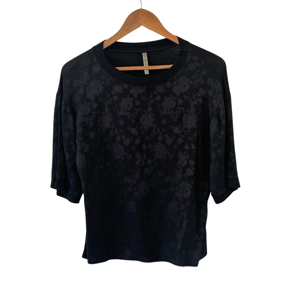 XCVI Chelan Top Womens Size S Black Floral Embossed Short Sleeve Tee